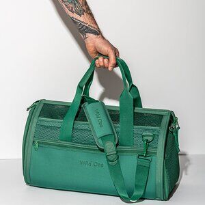 Wild One Dog Airplane Travel Carrier (NTW, Never used)